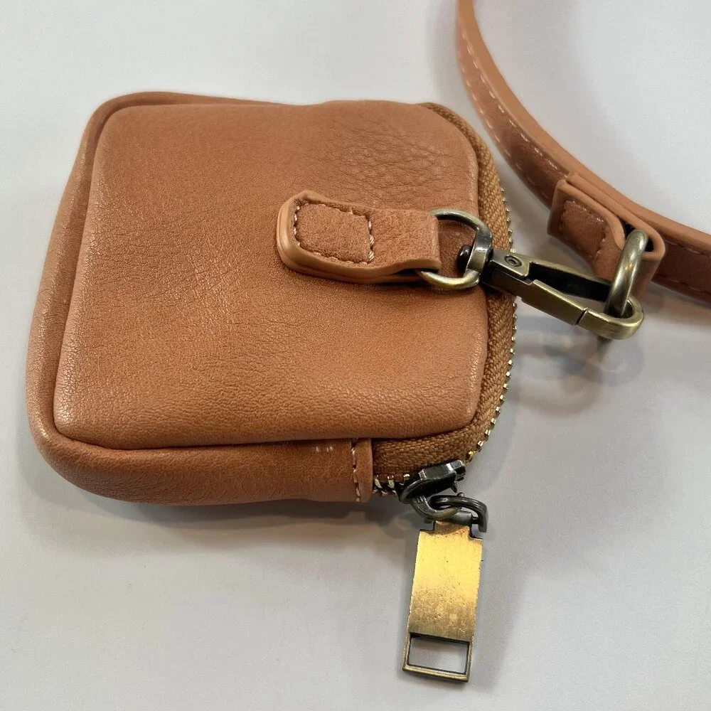 NWT Urban Originals Vegan Love Fest Crochet Crossbody Purse - Picture 12 of 16